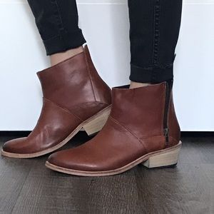 H by Hudson model 4289 bootie